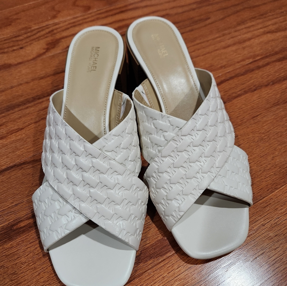 Michael Kors Colleen Mule Sandal in Cream Size 9.5